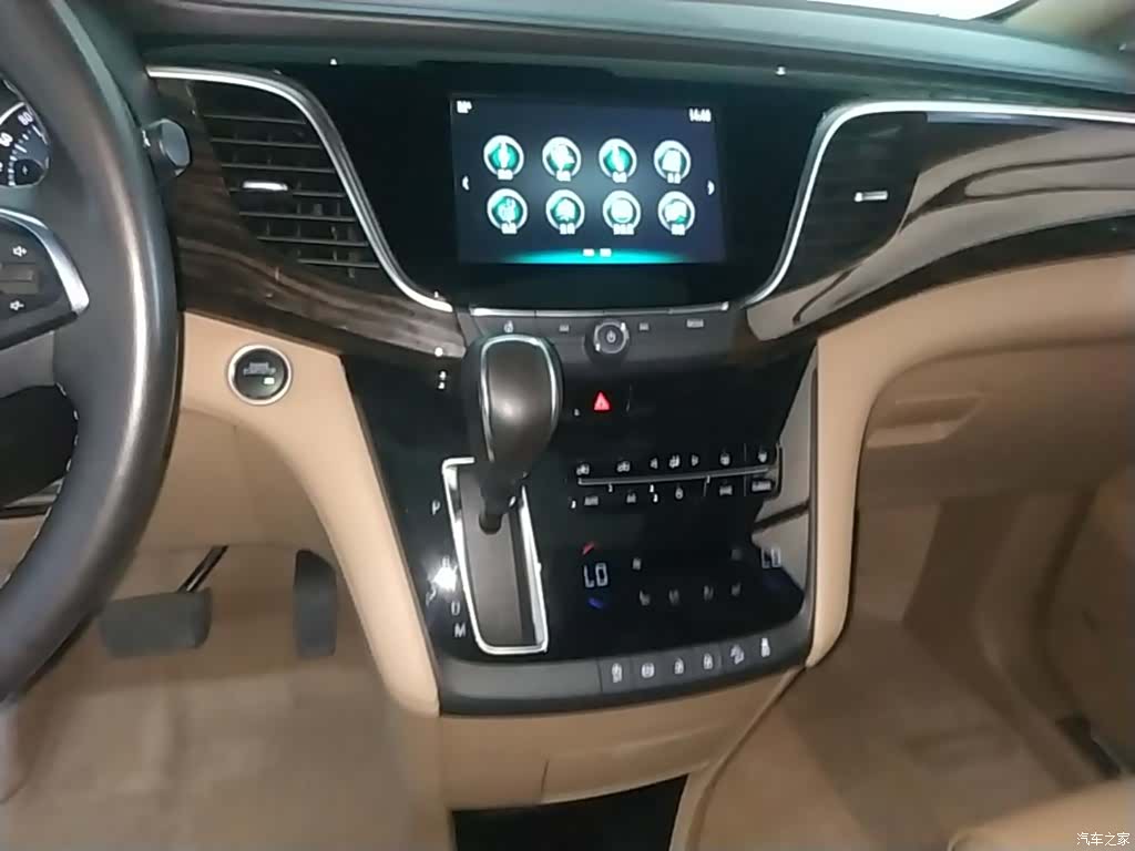 Buick GL8, 2019 13