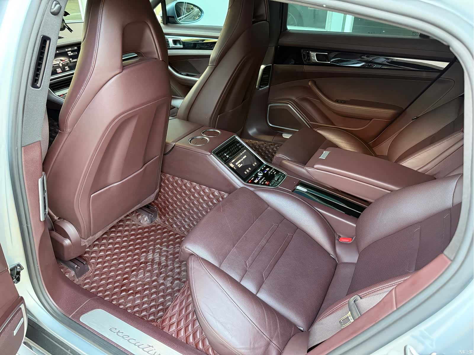 Porsche Panamera, 2018 15