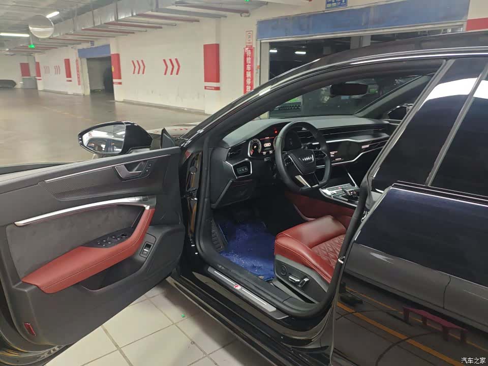 Audi A7L, 2024 все фото