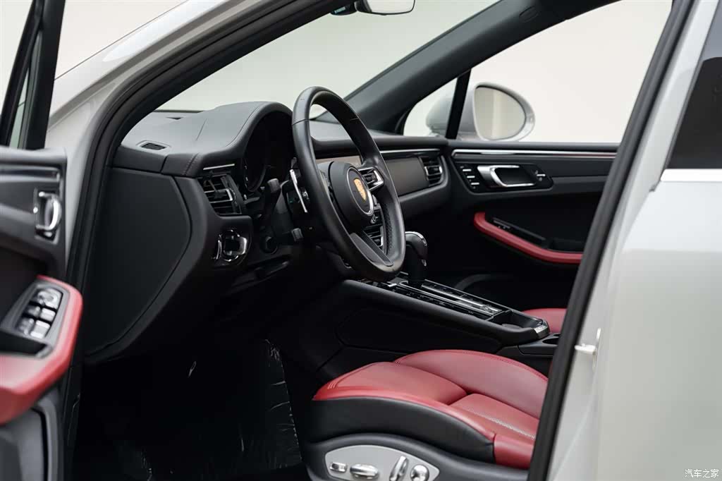 Porsche Macan, 2024 8