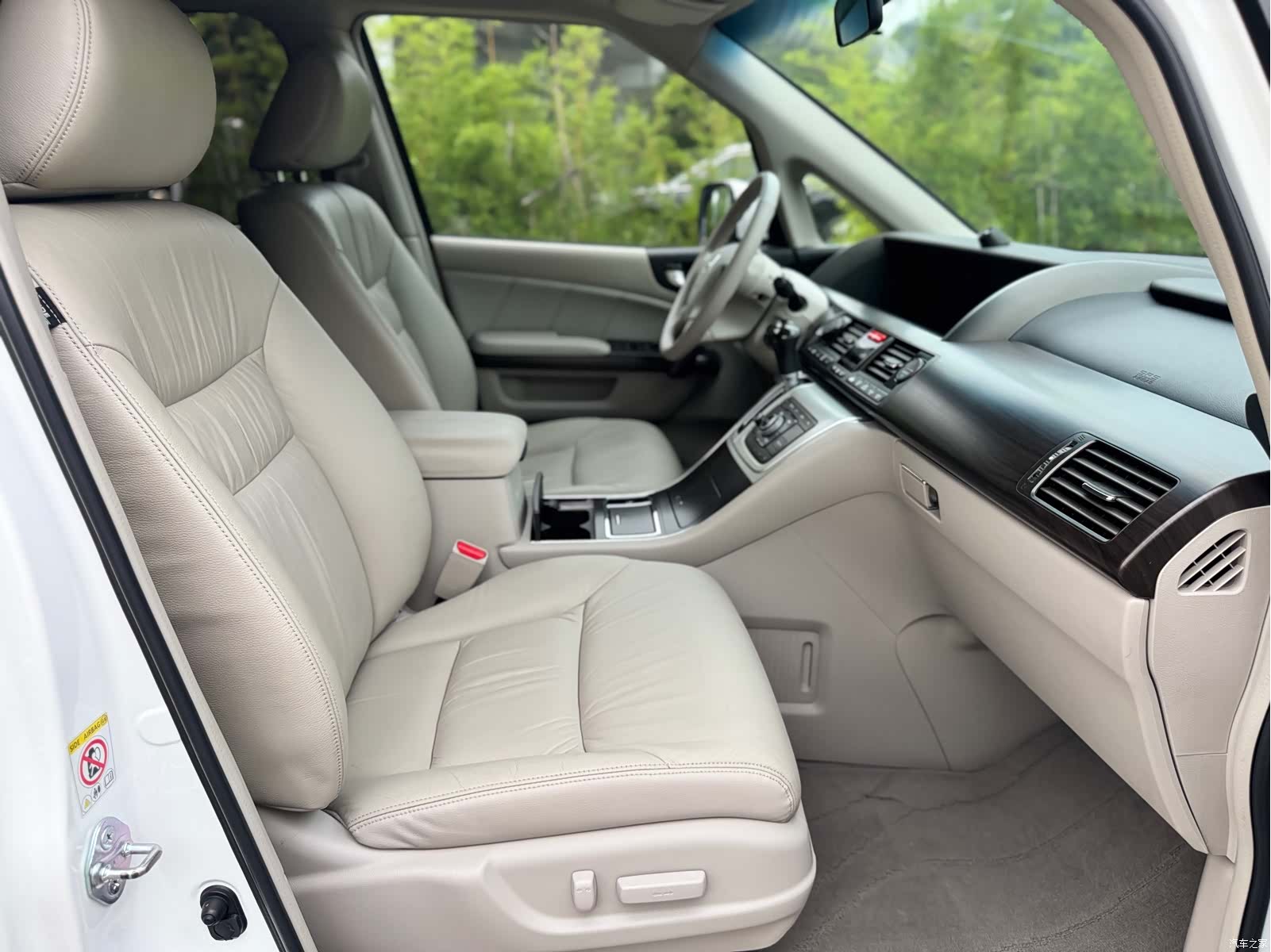 Honda Elysion, 2015 22
