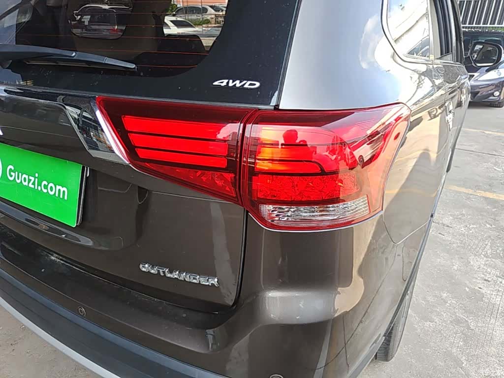 Mitsubishi Outlander, 2017 8