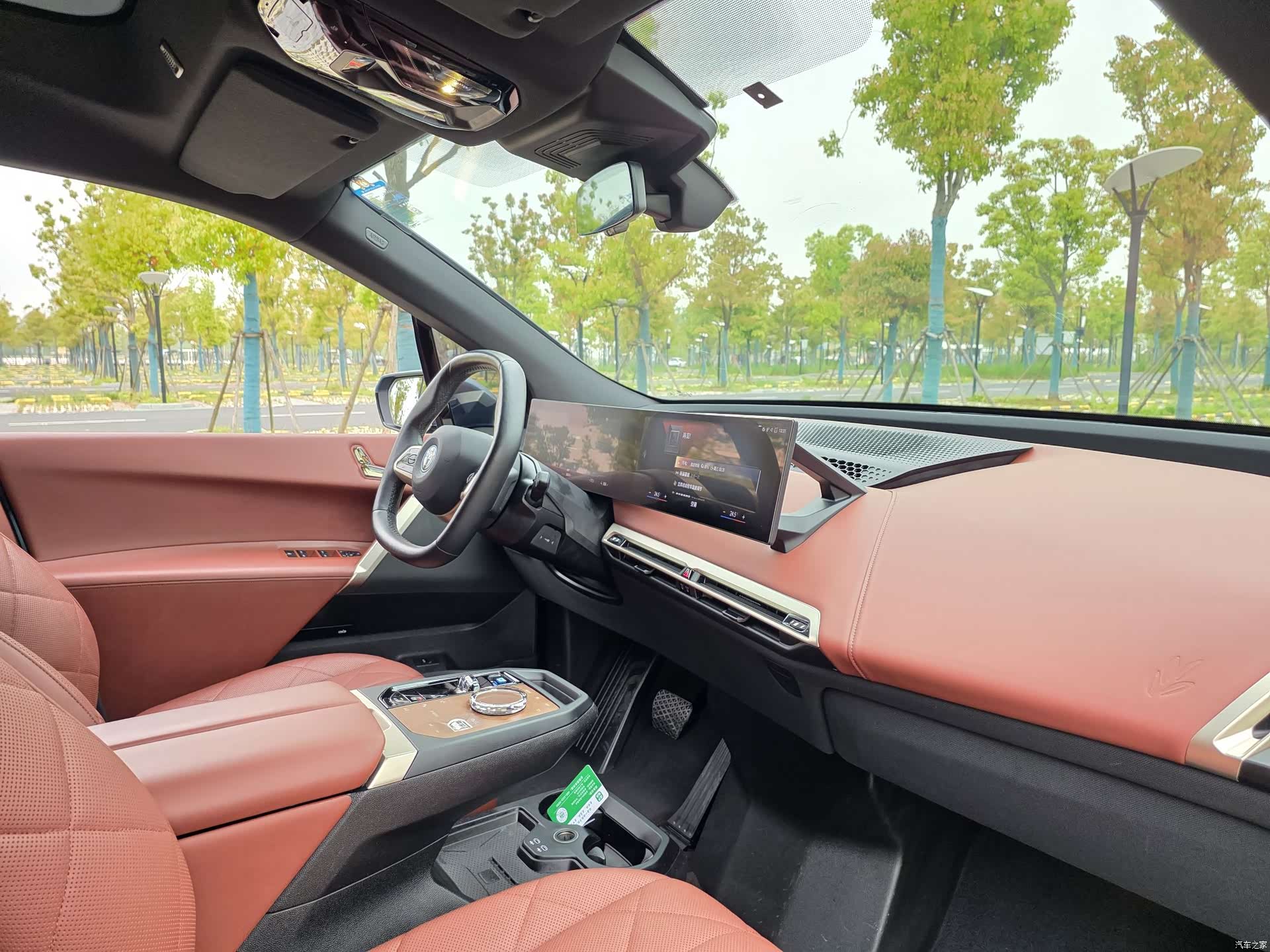 BMW iX, 2022 16