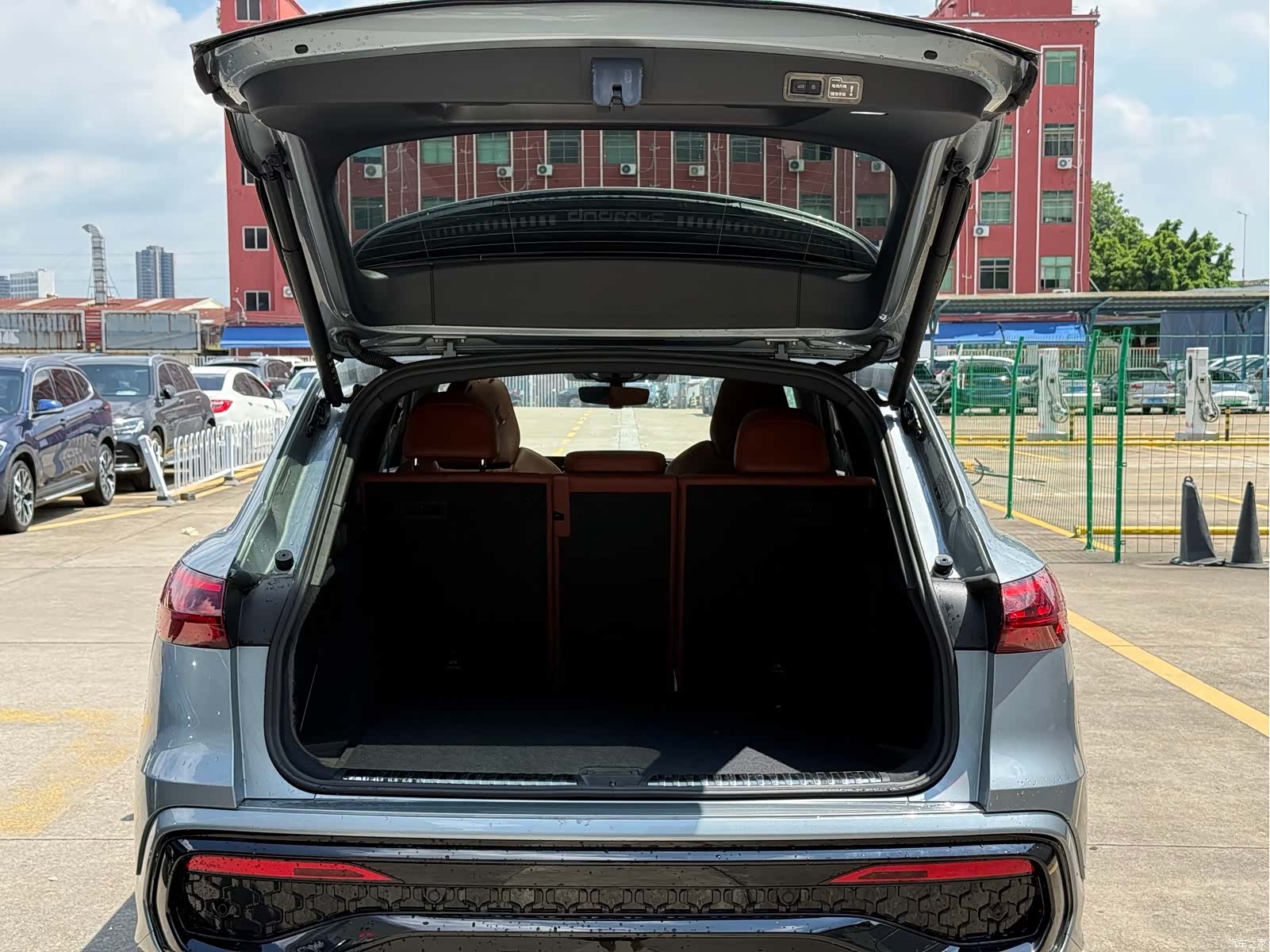 Audi Q5L, 2026 16