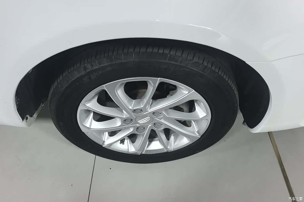 Geely Emgrand, 2021 6