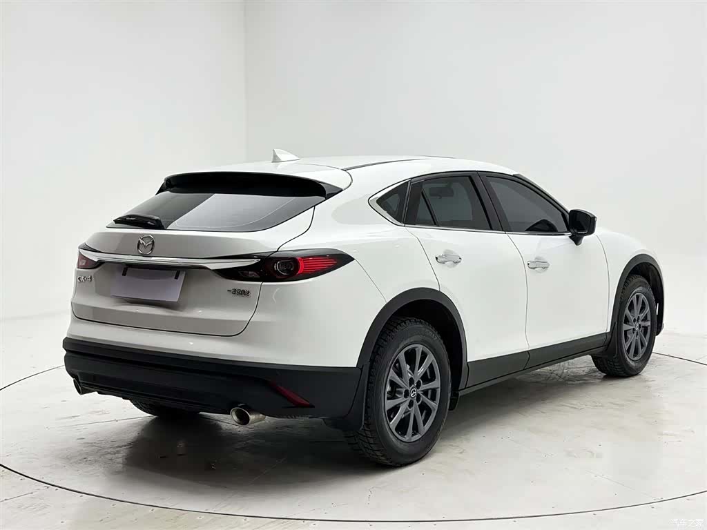Mazda CX-4, 2023 6