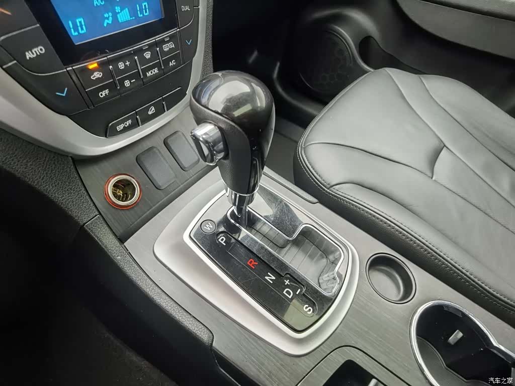GAC GS5, 2016 13