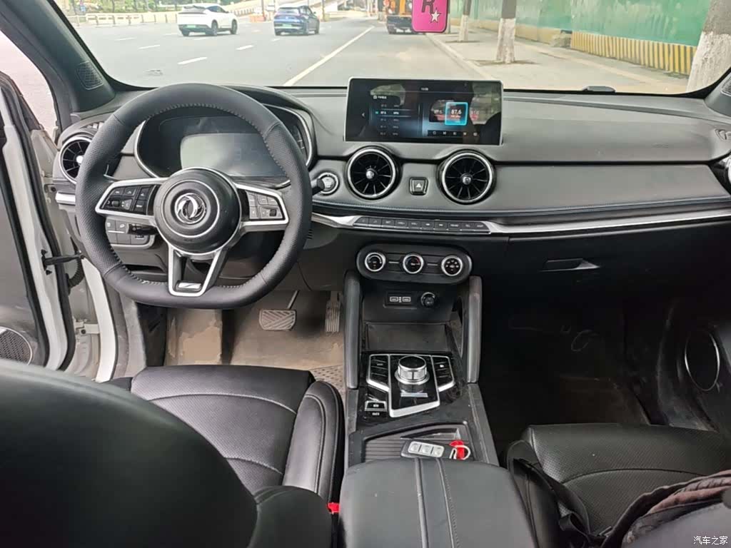 DongFeng E3, 2020 10