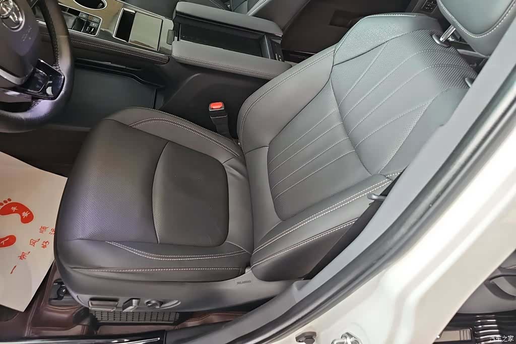 Toyota Sienna, 2024 9