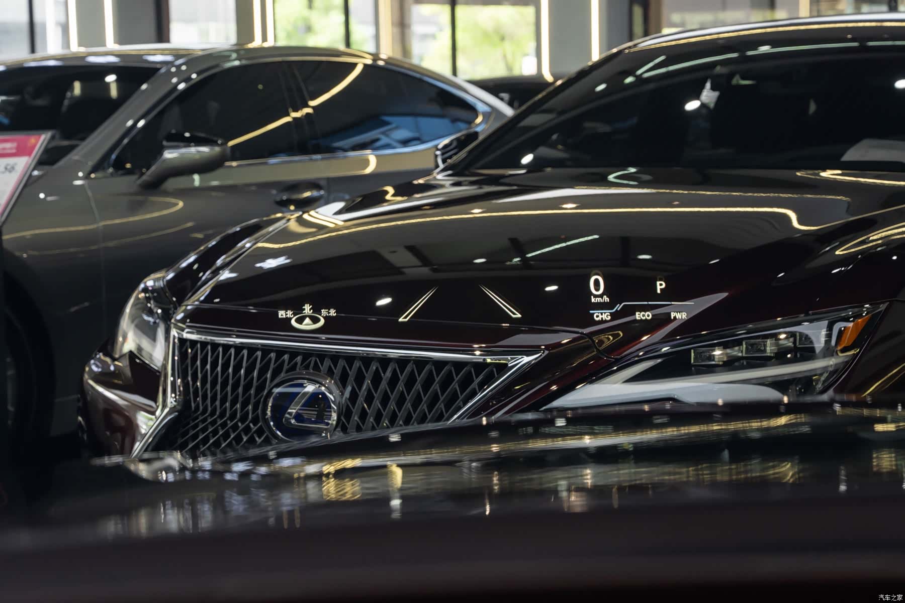 Lexus LS, 2021 23