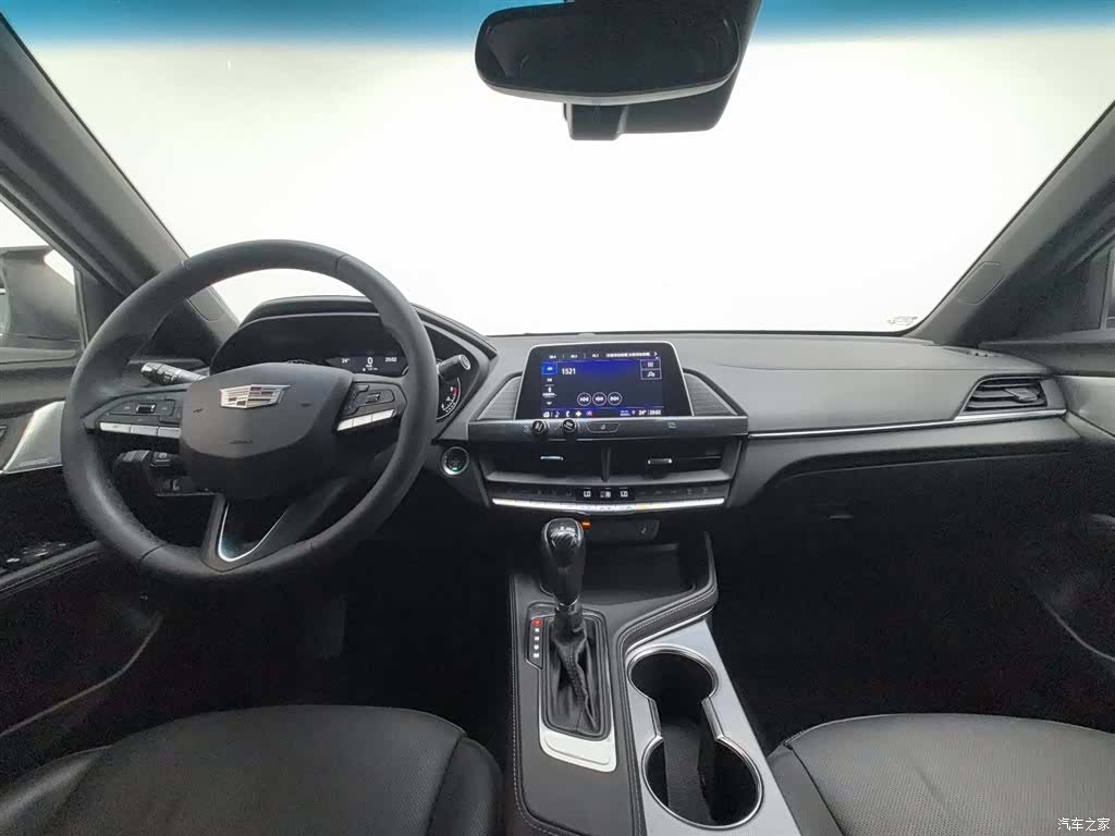 Cadillac CT4, 2021 все фото