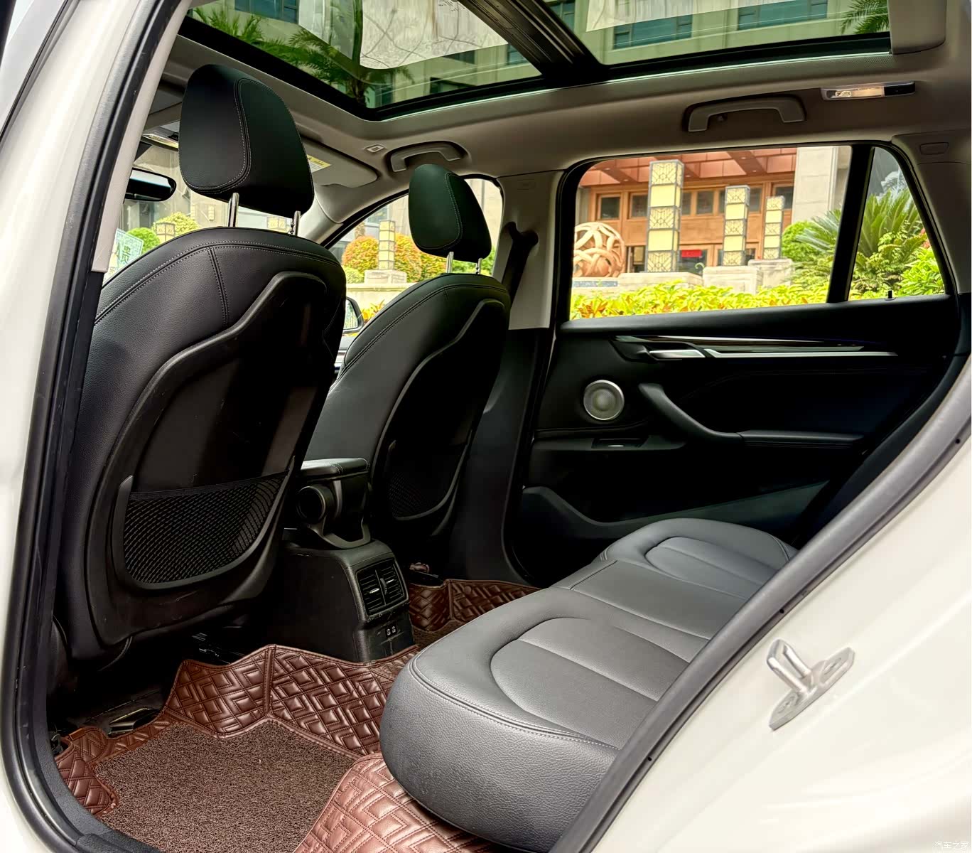 BMW X1, 2022 11
