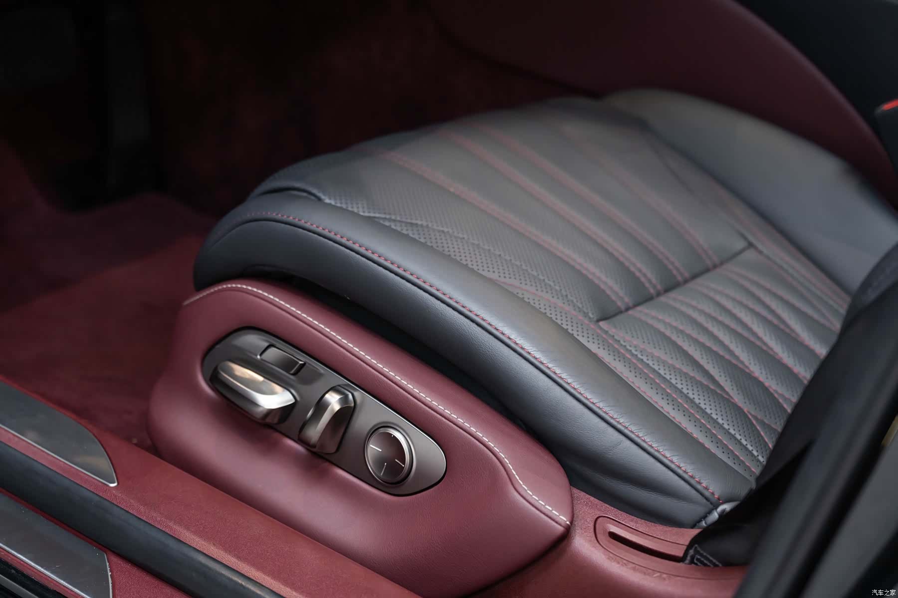 Lexus LS, 2021 21