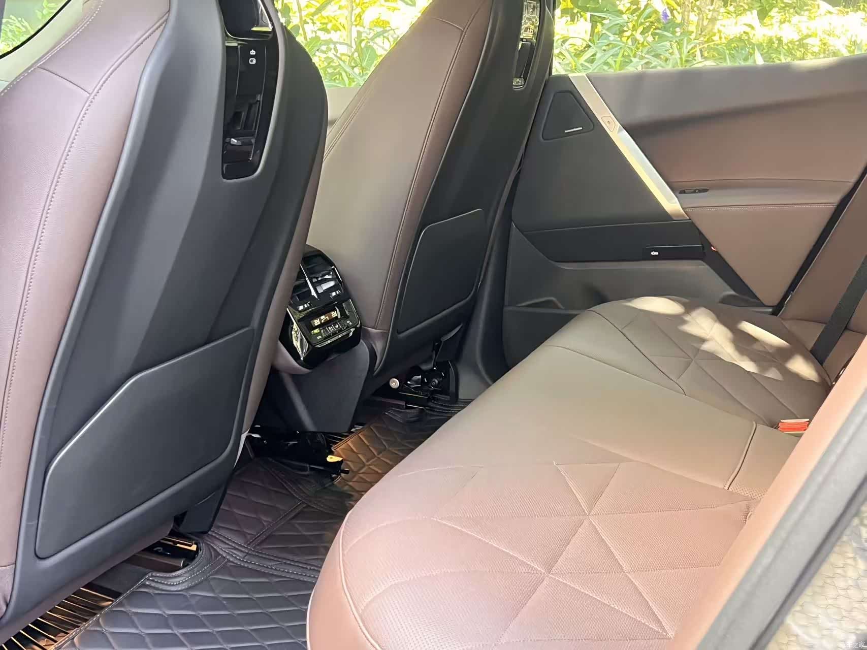 BMW iX, 2024 13