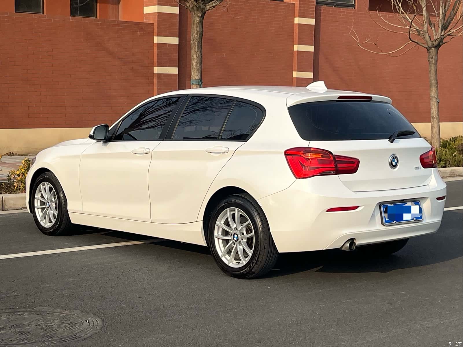 BMW 1 Series, 2017 все фото