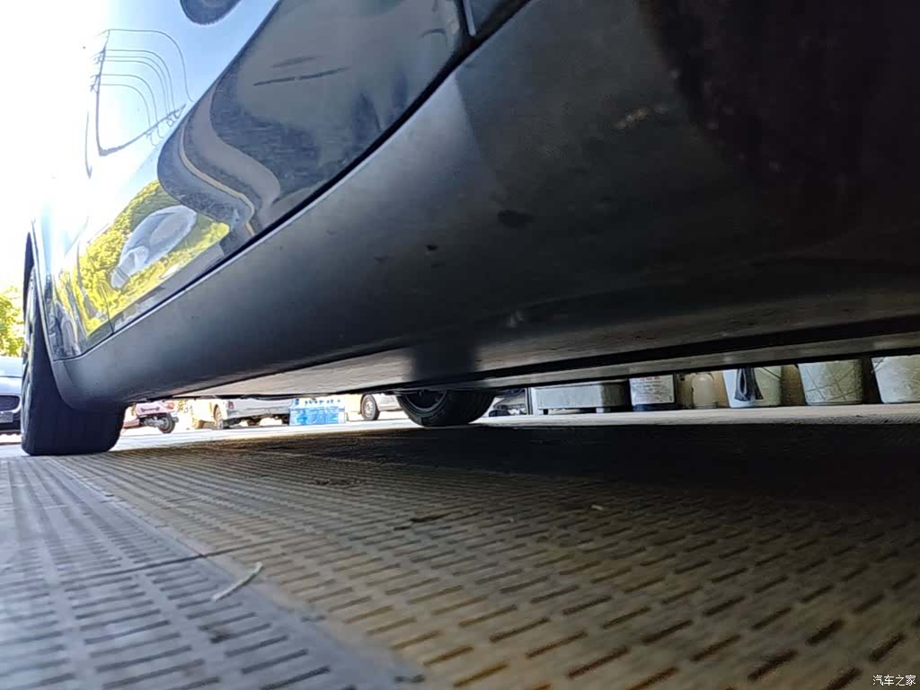 Tesla Model Y, 2023 21