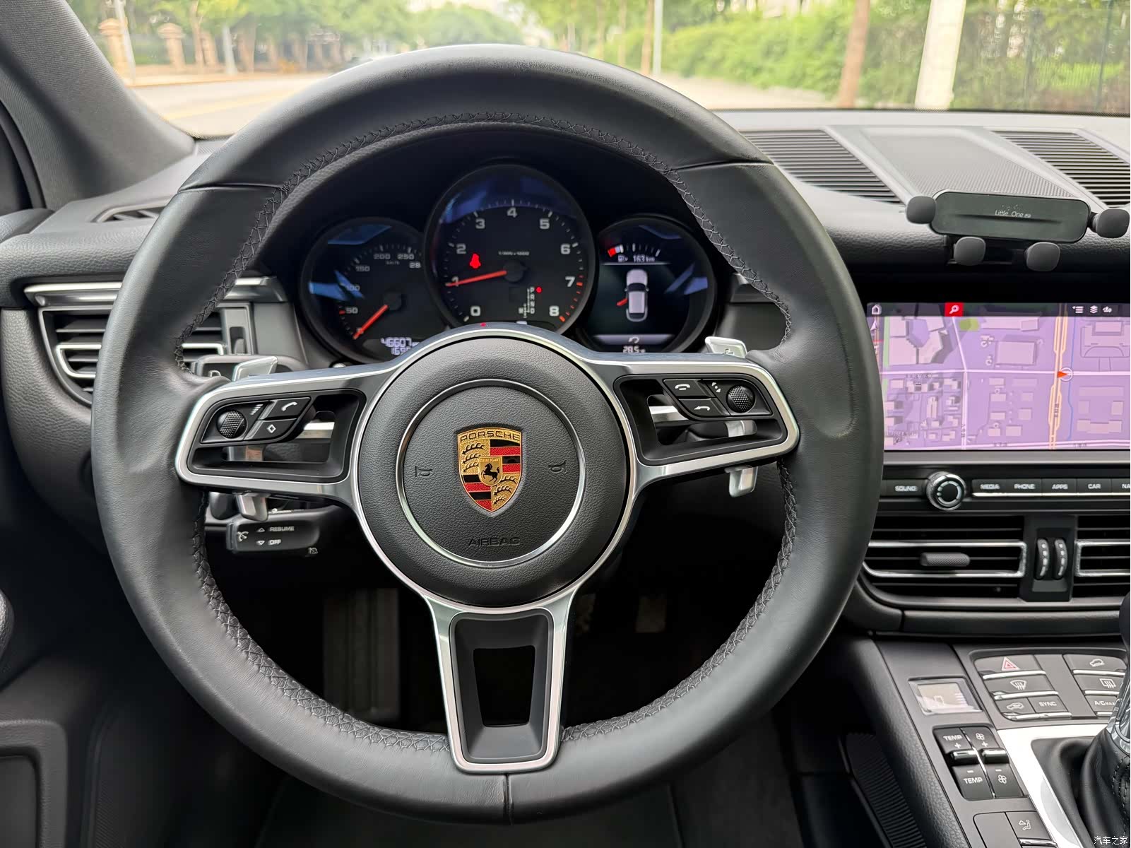 Porsche Macan, 2021 9