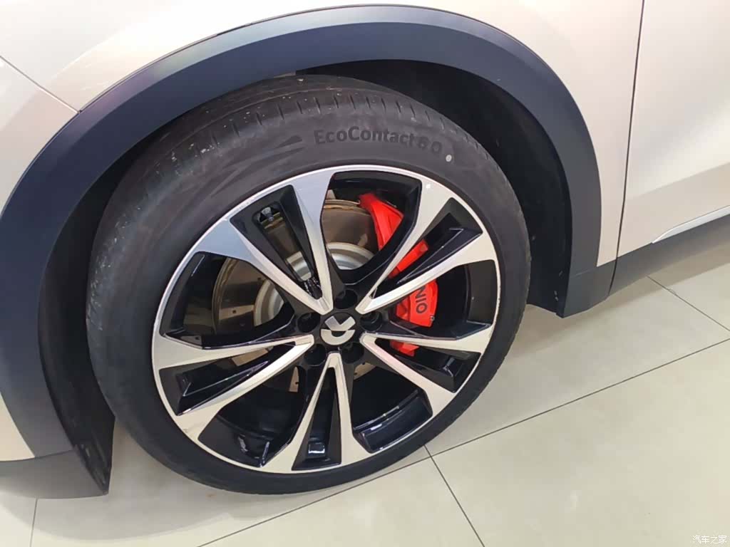 NIO ES8, 2023 23