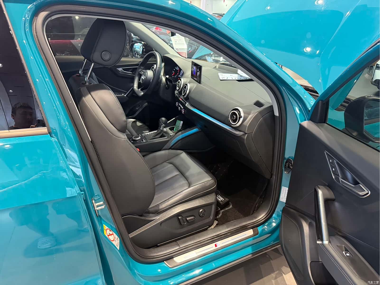 Audi Q2L, 2022 9
