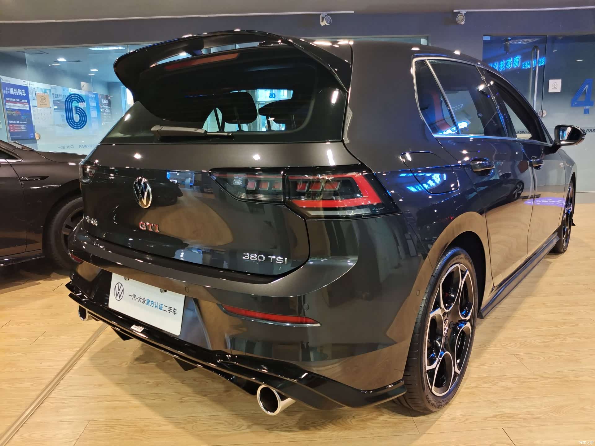 Volkswagen Golf, 2025 все фото