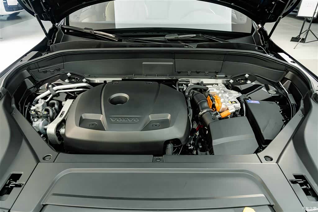 Volvo XC90, 2026 25