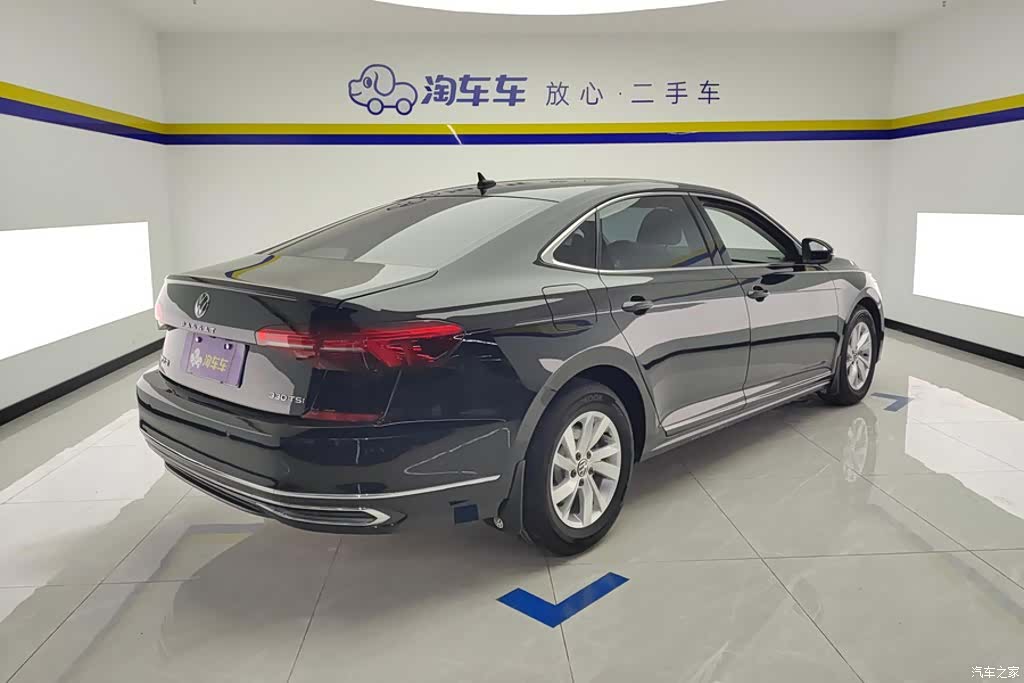 Volkswagen Passat, 2022 3