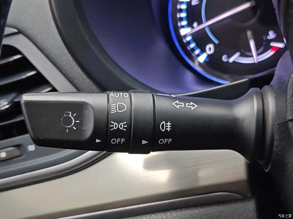 Changan CS95, 2017 21