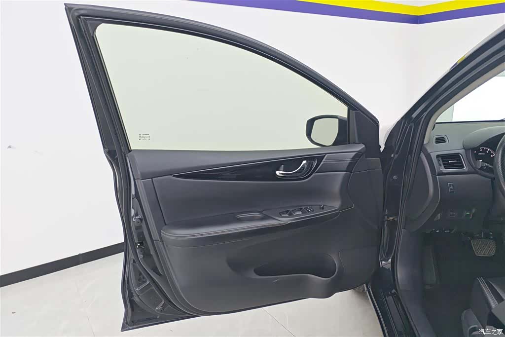Nissan Tiida, 2017 7