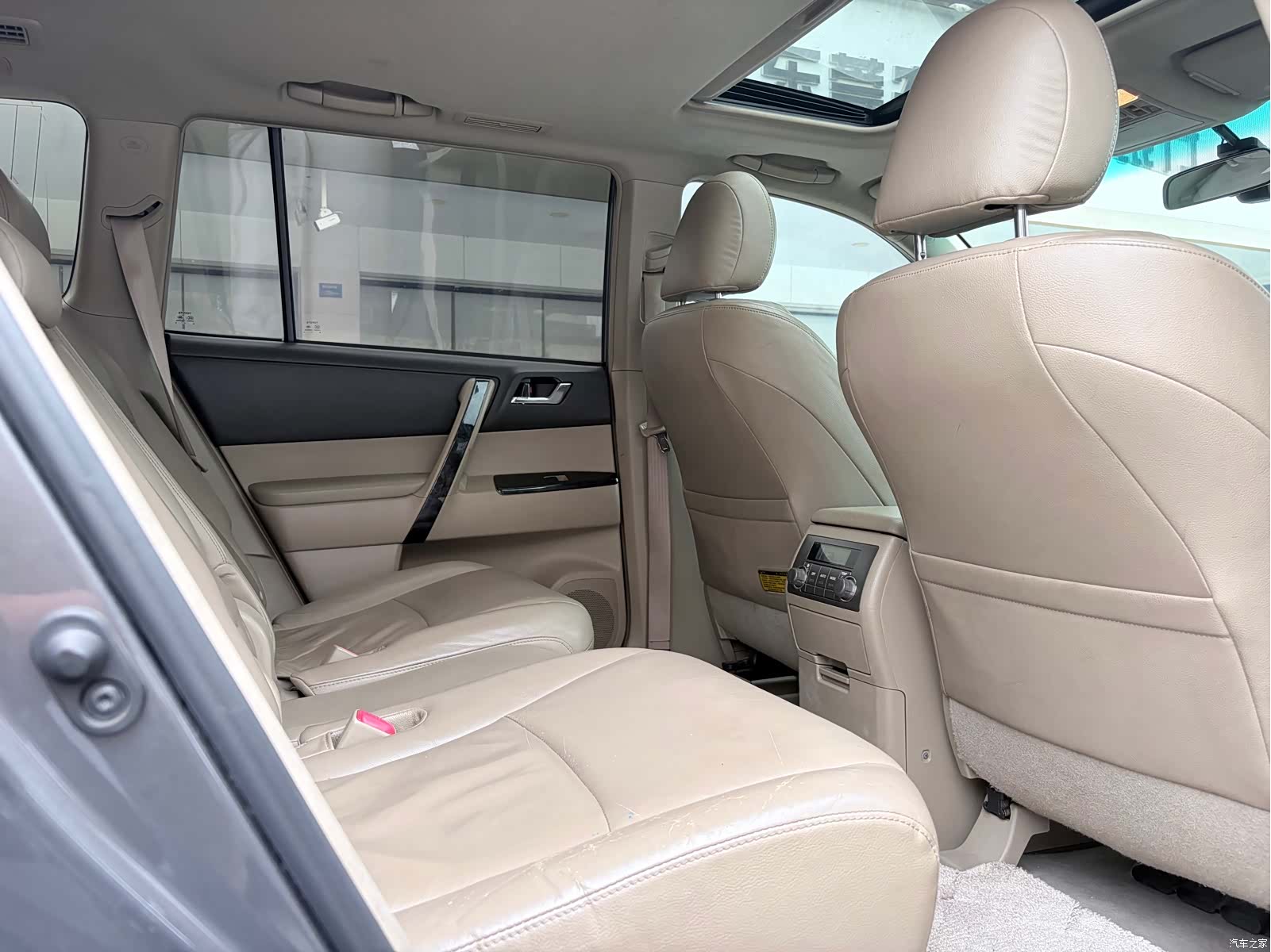 Toyota Highlander, 2010 12