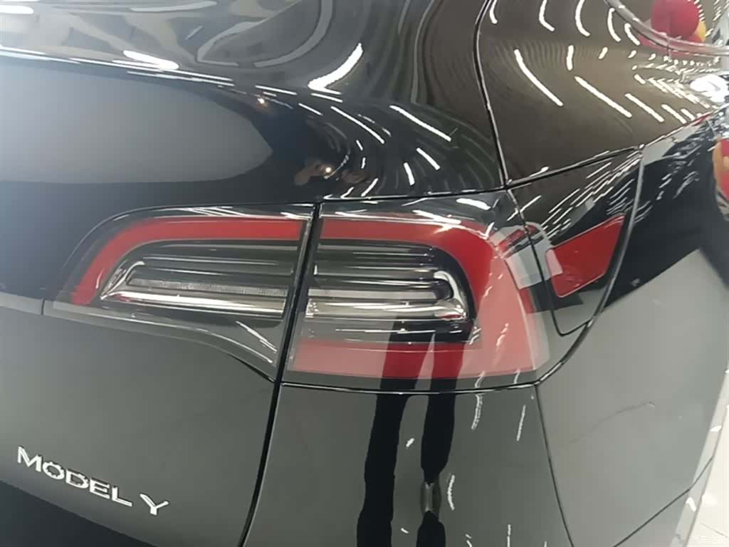 Tesla Model Y, 2023 8