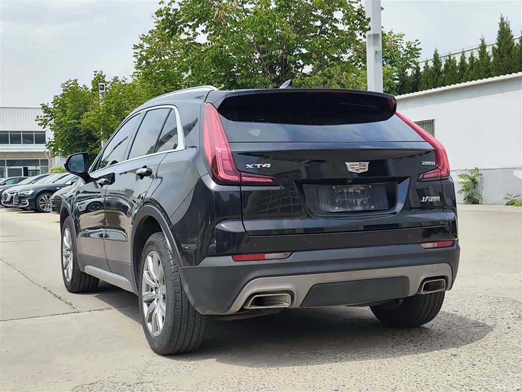 Cadillac XT4, 2022 все фото