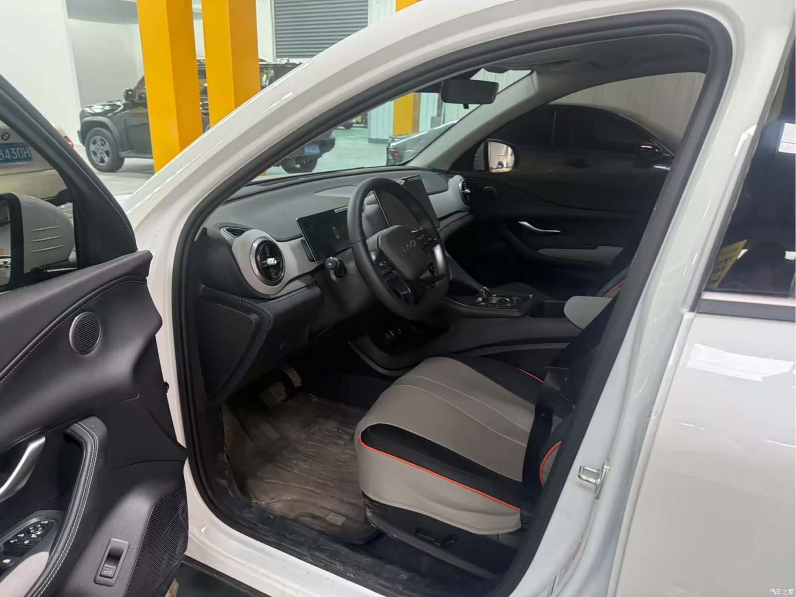 BYD HiAce, 2025 8