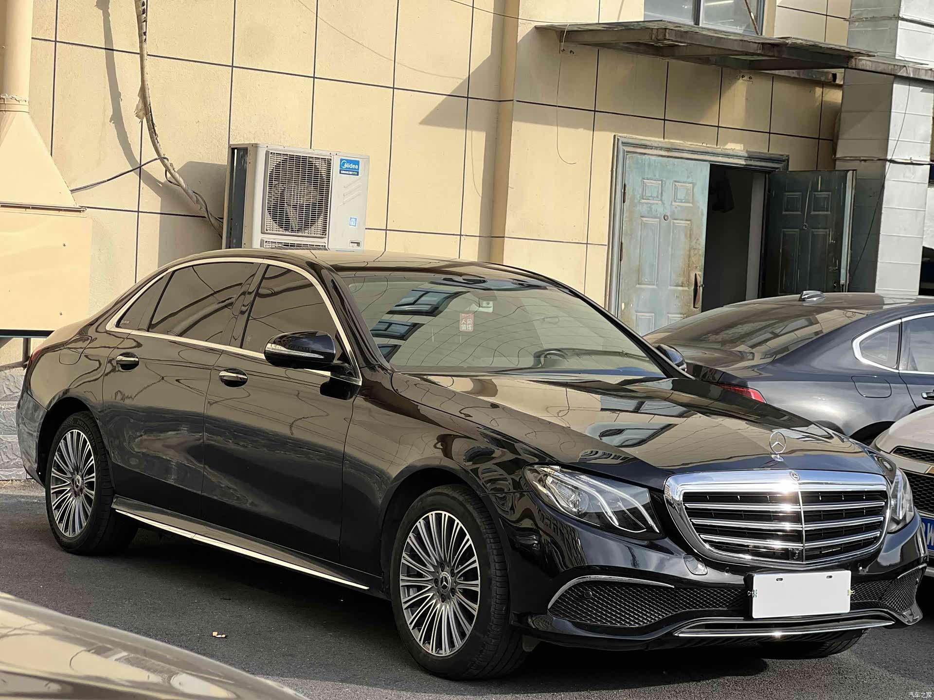 Mercedes-Benz E-Class, 2019 3