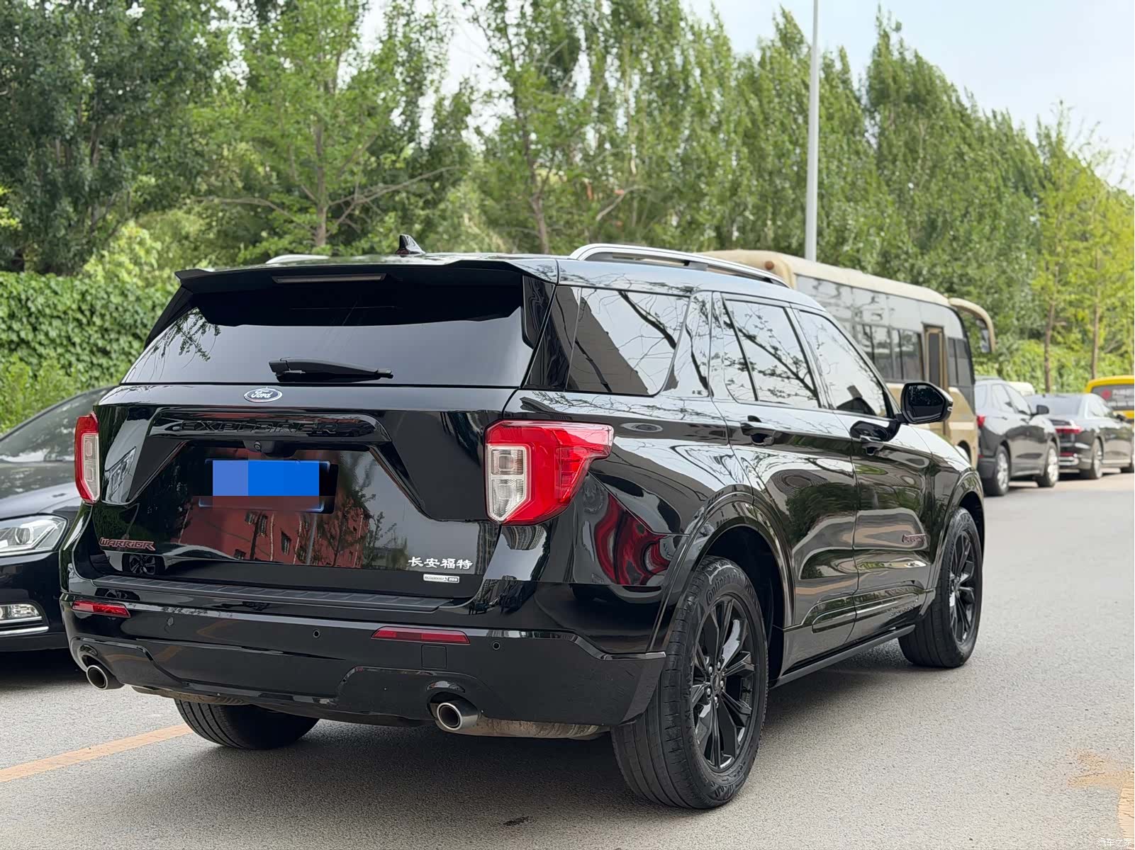 Ford Explorer, 2022 4