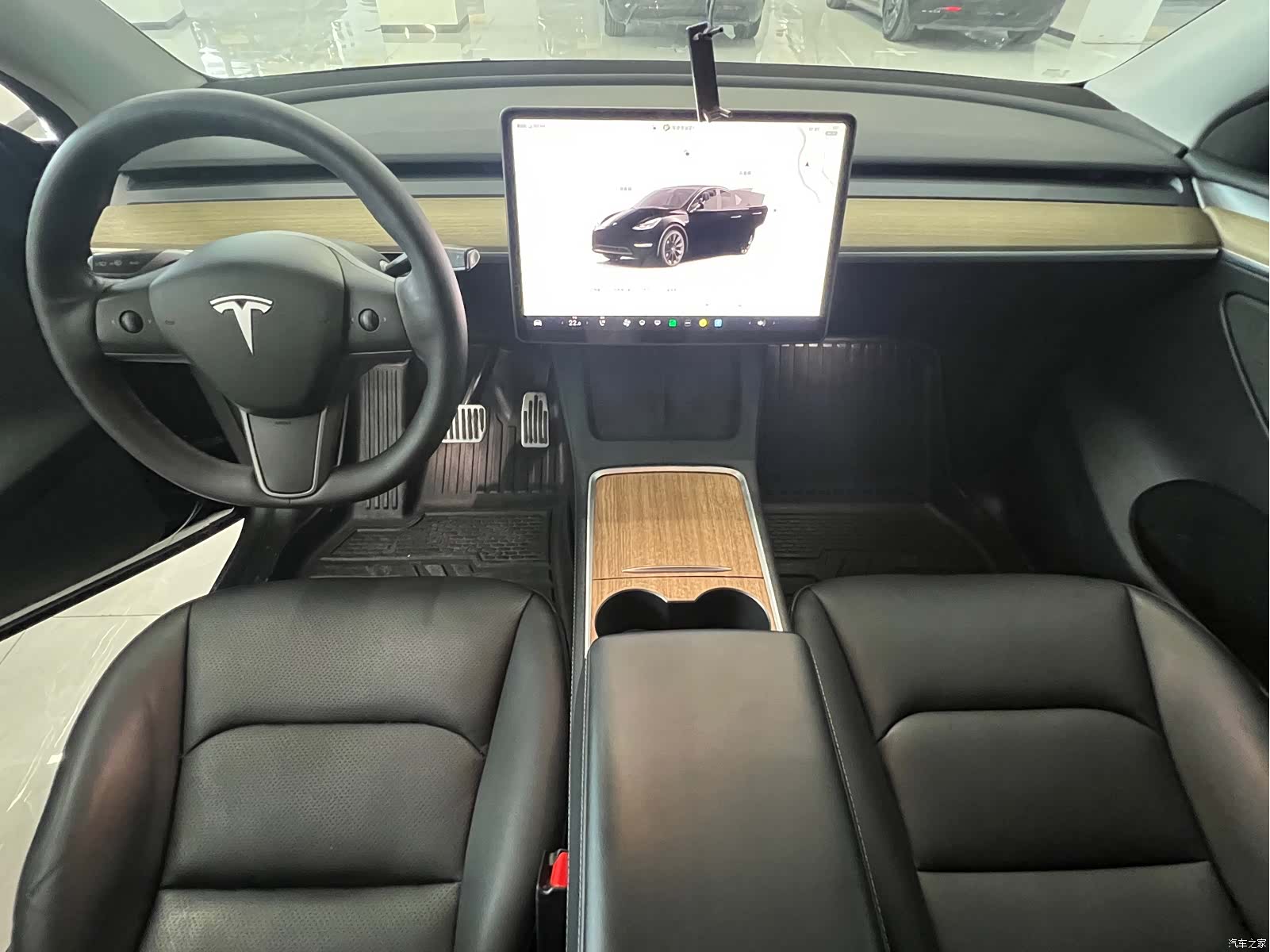 Tesla Model Y, 2023 11
