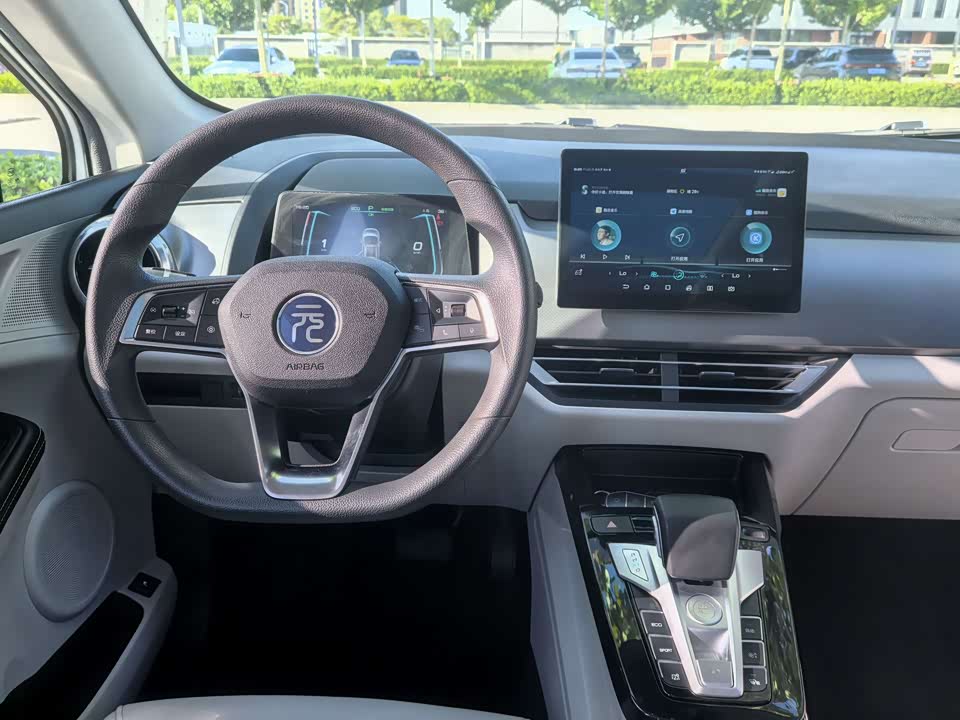 BYD Yuan Pro BYD Yuan Pro