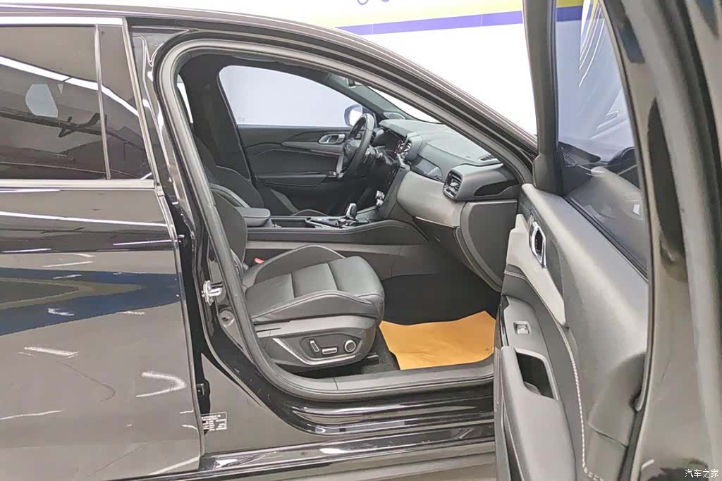 Lynk & Co 02, 2022 8