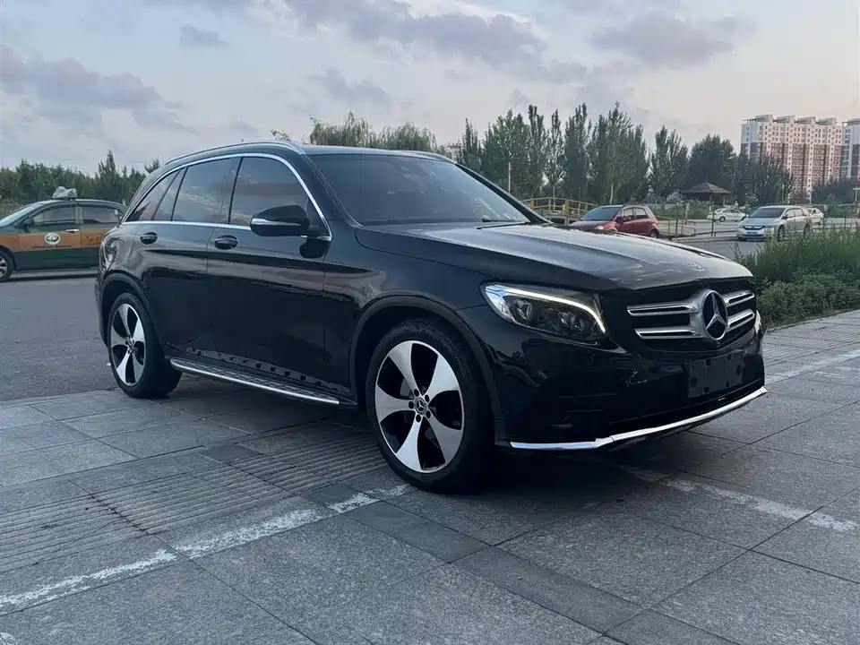 Mercedes-Benz GLC Mercedes-Benz GLC