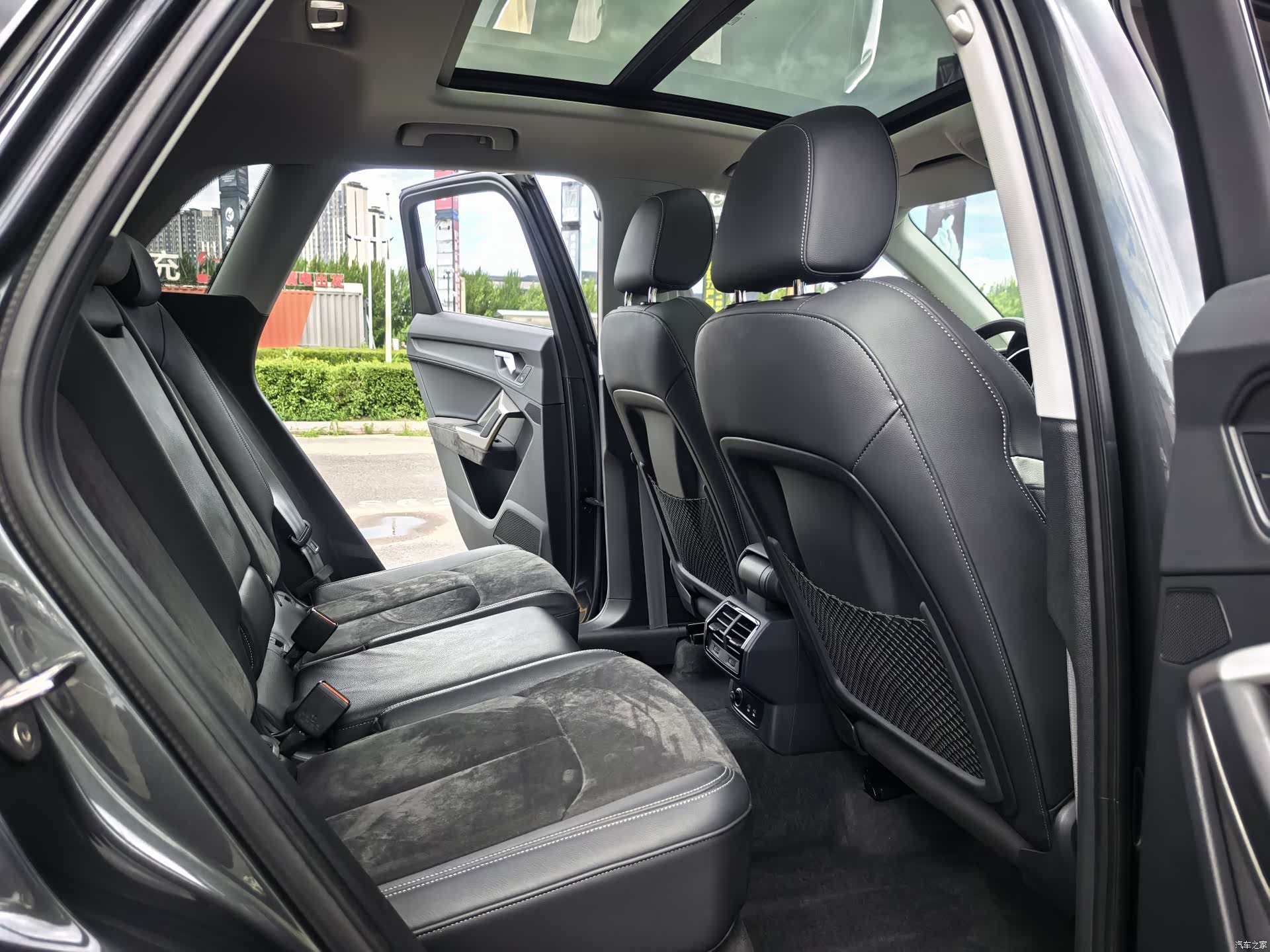 Audi Q3, 2022 12