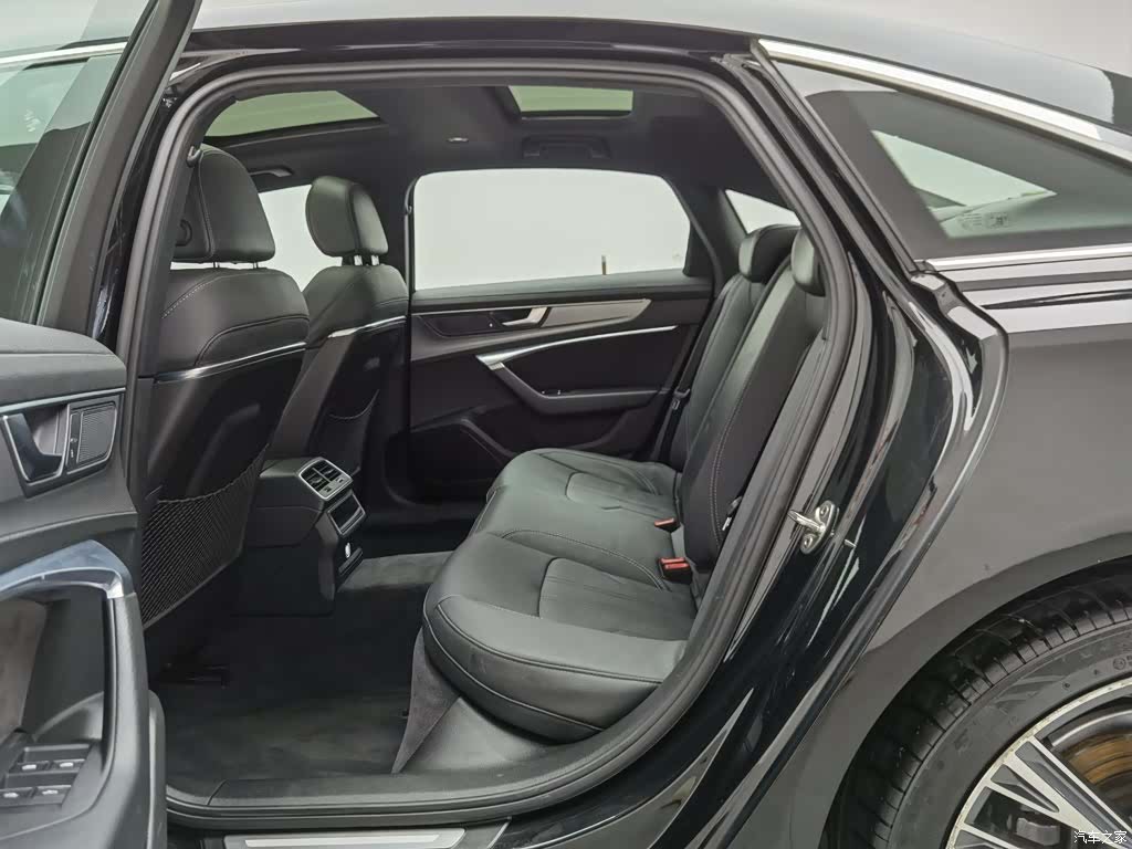 Audi A6L, 2019 15