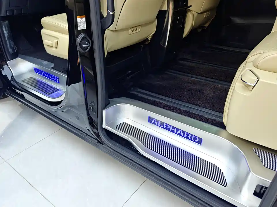 Toyota Wilfa