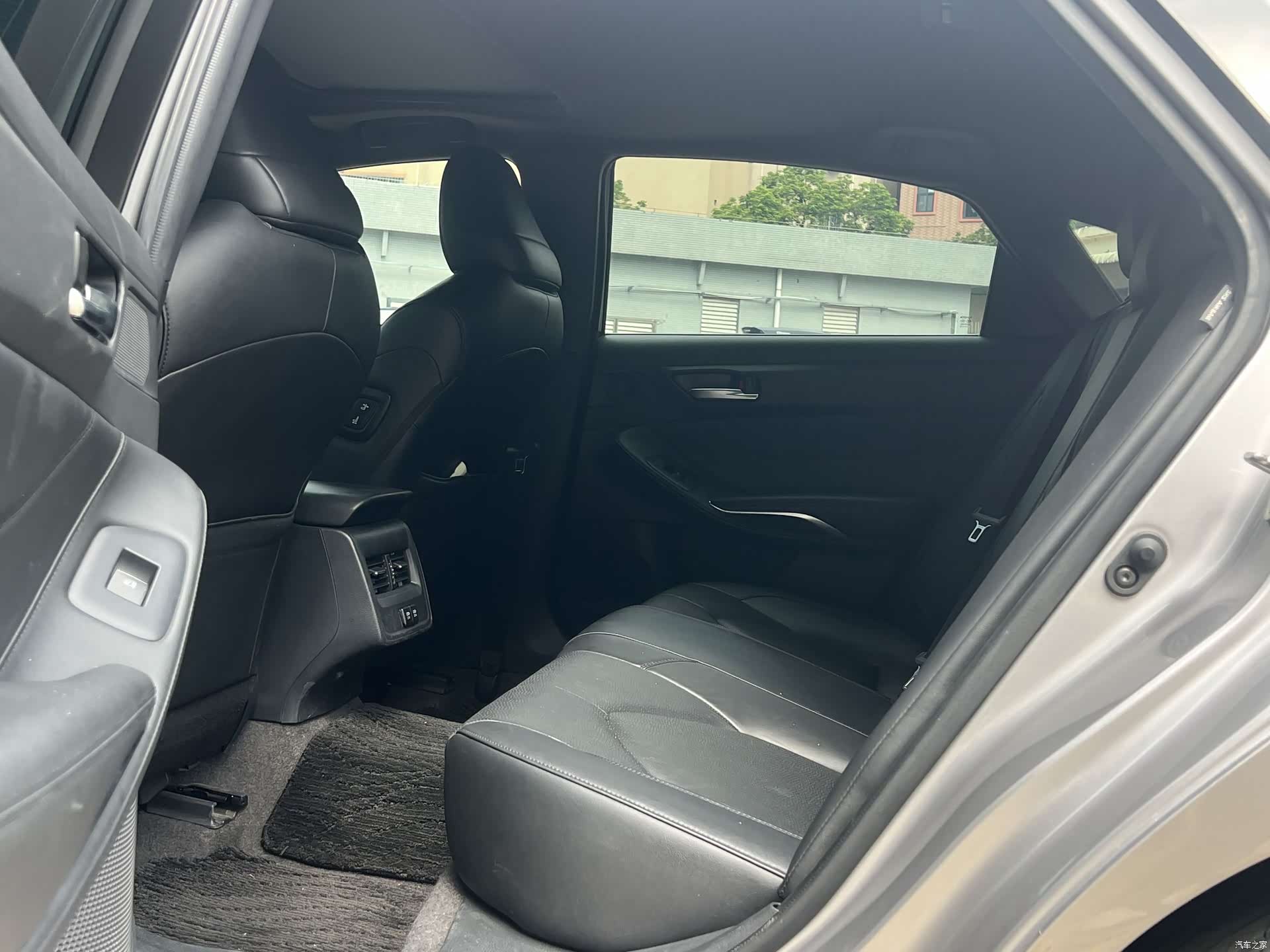 Toyota Avalon, 2022 18