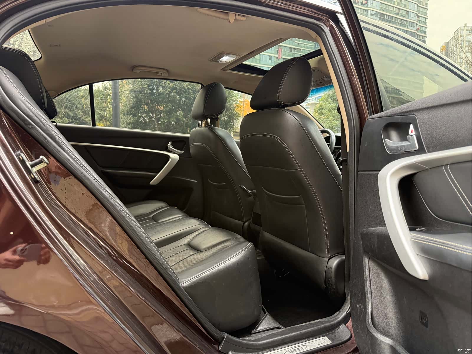 Geely Emgrand, 2018 9