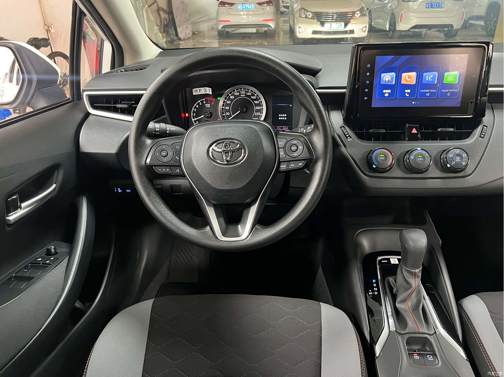 Toyota Corolla, 2023 11