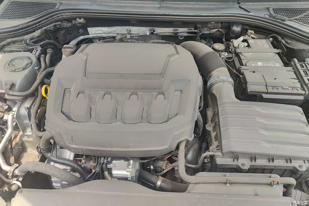 Volkswagen Passat, 2025 10