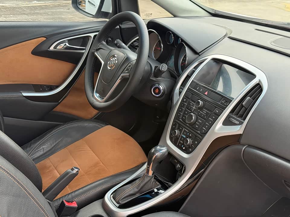 Buick Yinglang