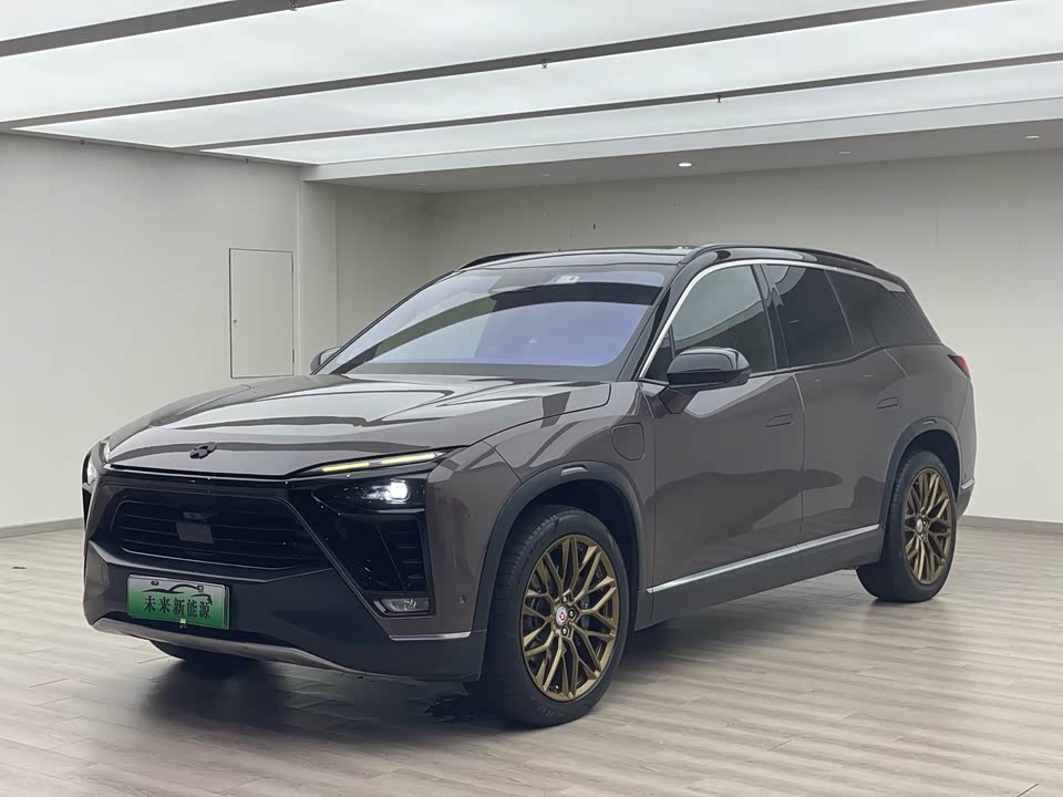 NIO ES8