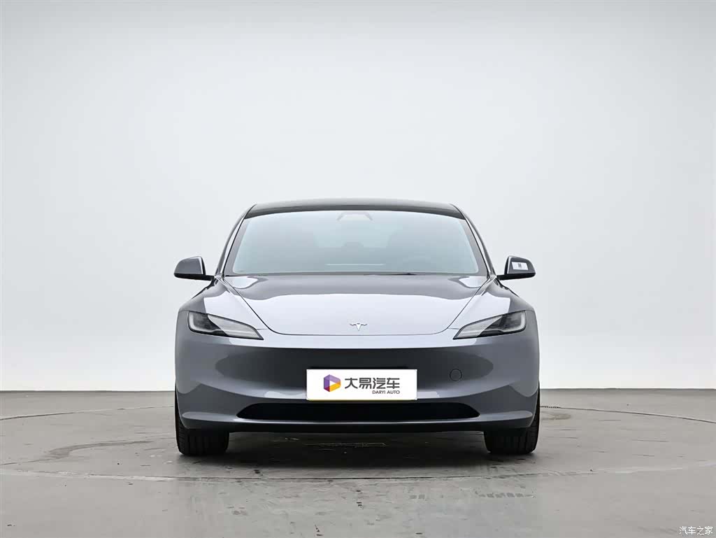Tesla Model 3, 2025 2