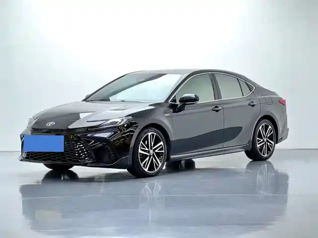 Toyota Camry 2025 — купить из Китая под заказ