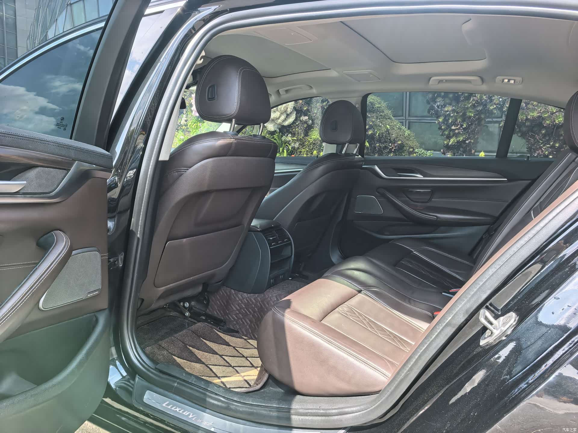 BMW 5 Series, 2018 8